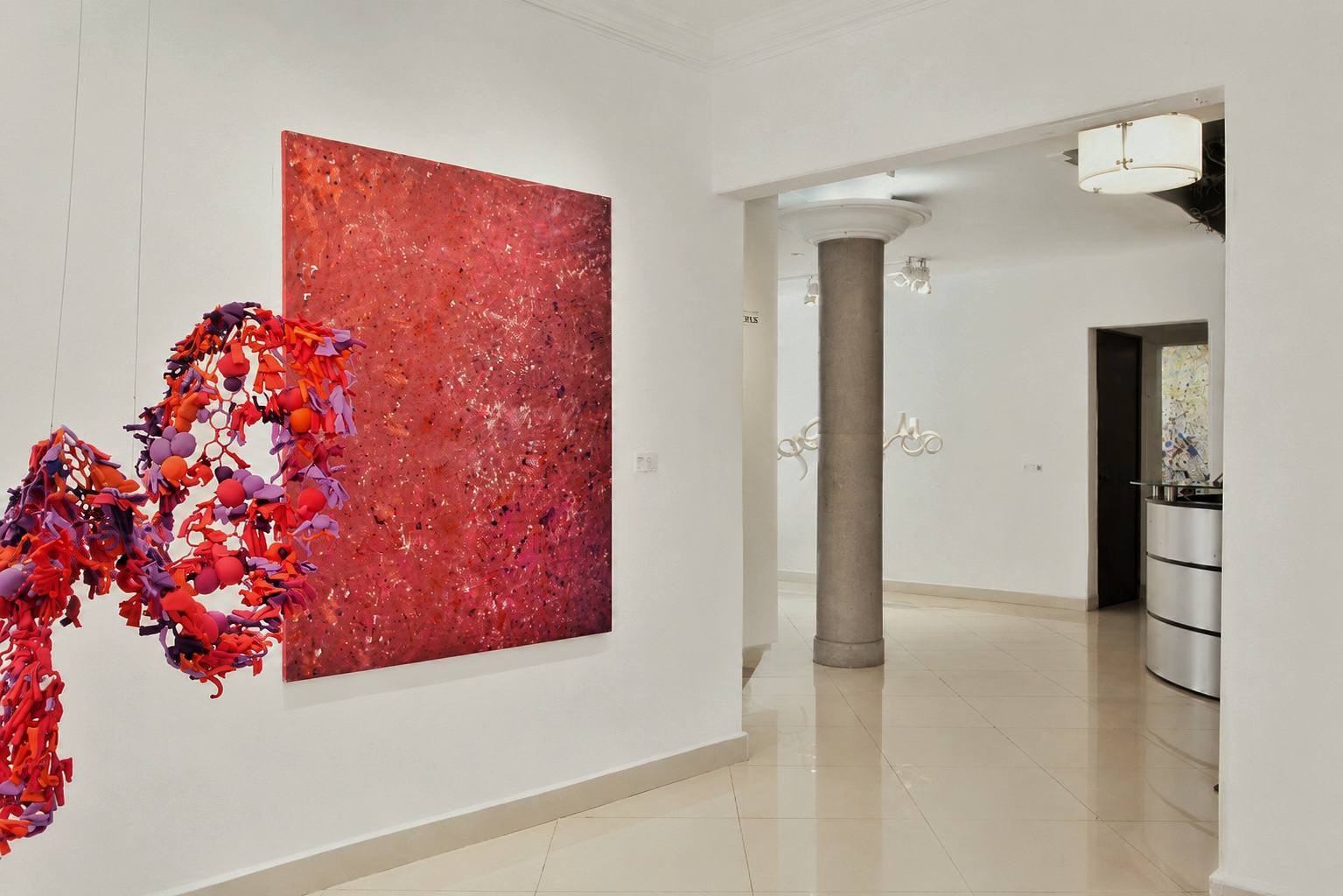 Vista de sala de la exposición Resonancias, Galería Málaga (5)