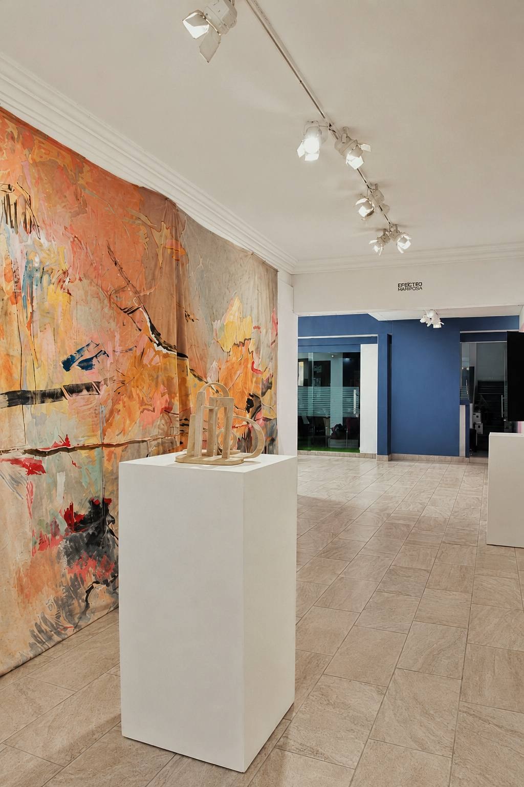 Vista de sala de la exposición Resonancias, Galería Málaga (15)