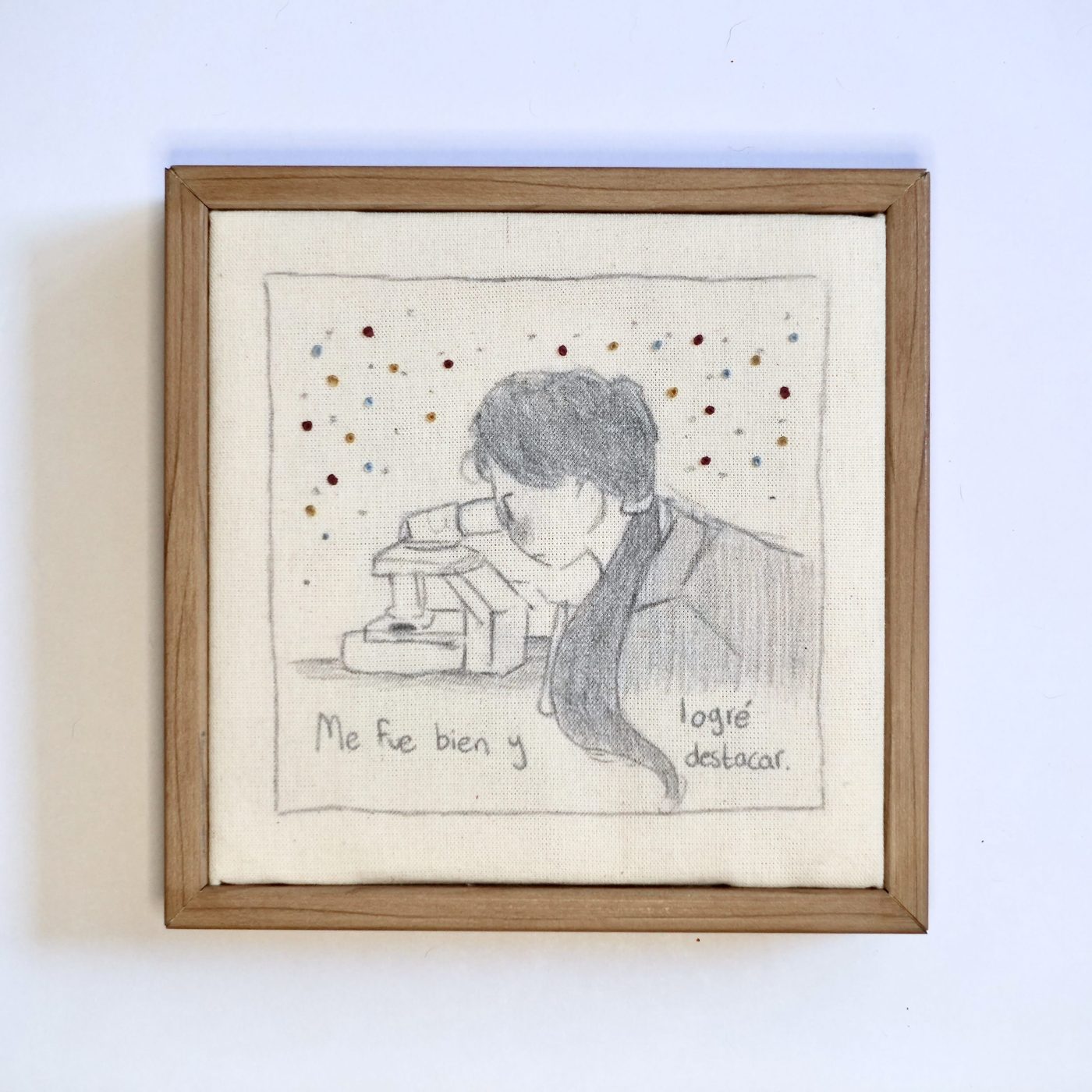 Colectivo Zakar, 01. Comparación (9), 2026. Tinta, grafito y bordado a mano sobre tela, 15 × 15 cm